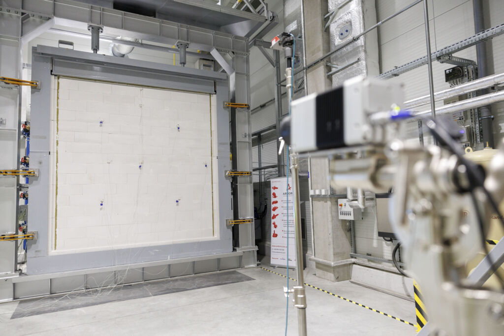 Pierwsze uruchomienie stanowiska do badań odporności ogniowej