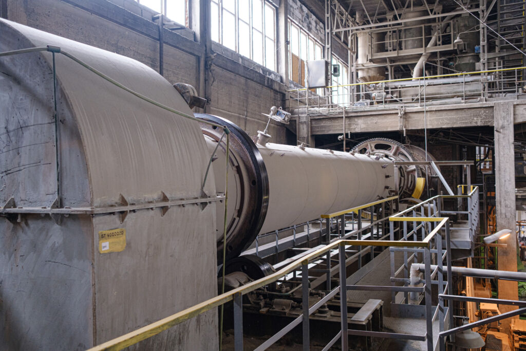 „duży piec obrotowy”