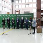 zdjęcie z konferencji w hali